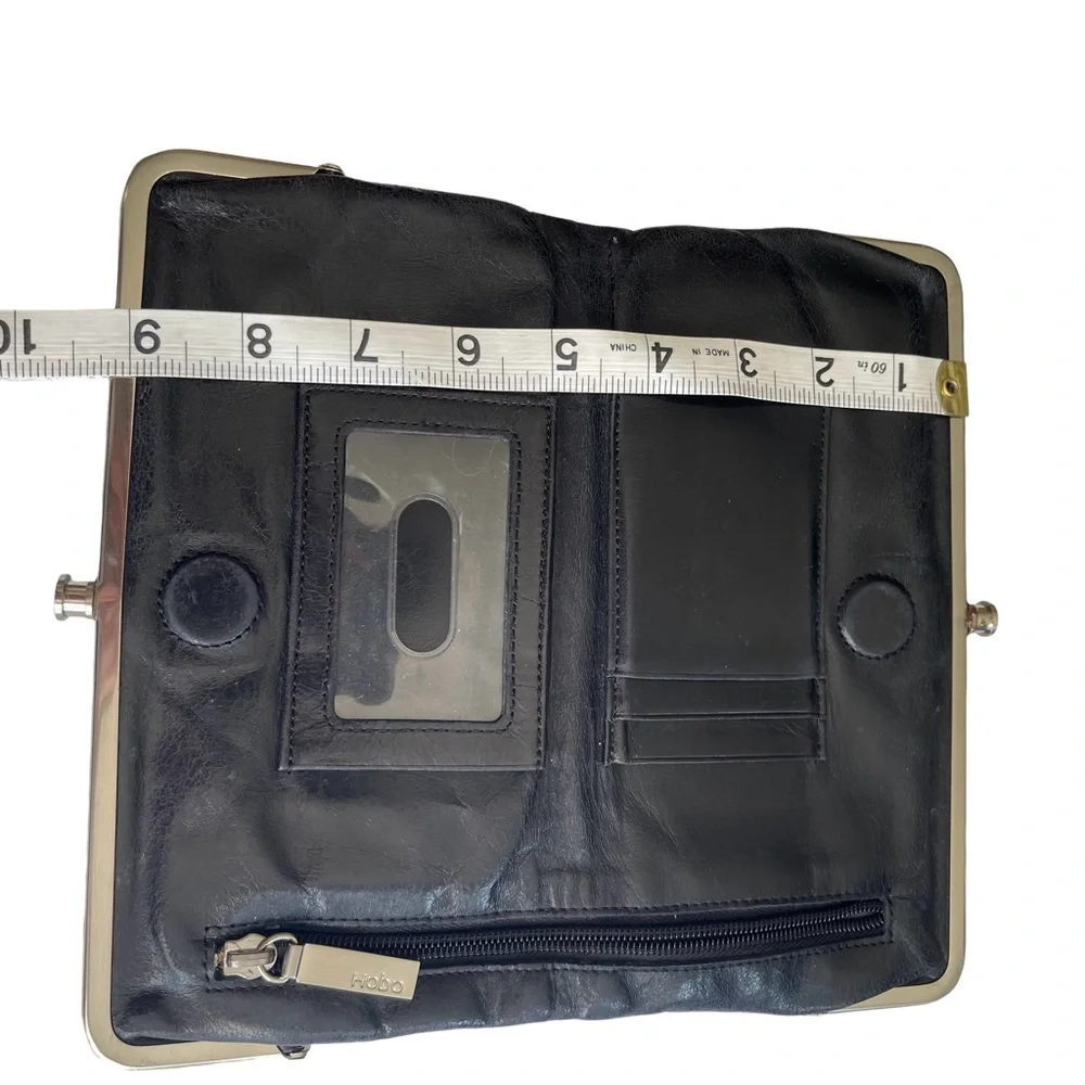 HOBO Black Genuine Leather Clutch Wallet. Like new condition. Very nice.